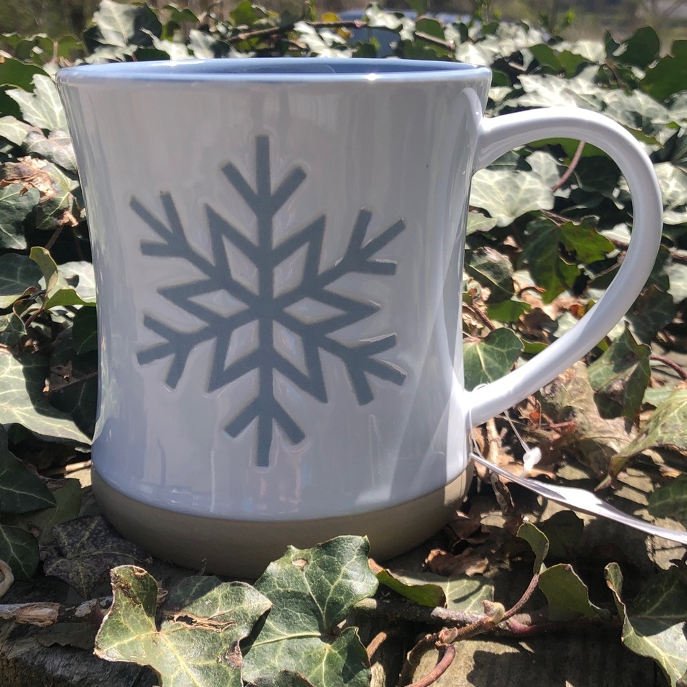 Anthropologie White Mug with Gray Snowflake and Taupe Base